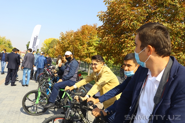 В Самарканде прошла велотренировка с заместителем премьер-министра