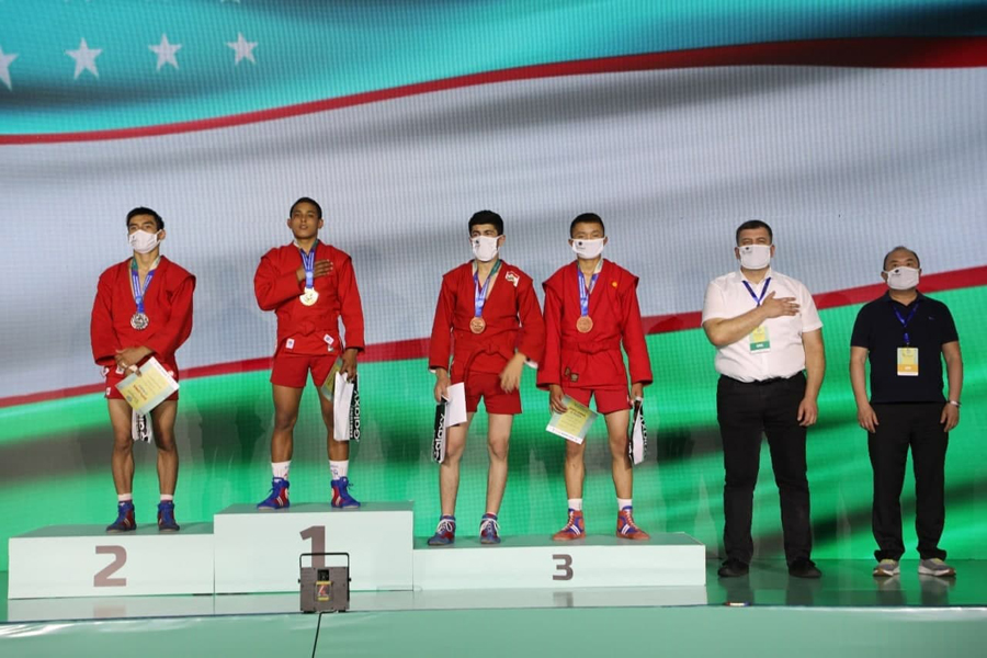 Самаркандские самбисты завоевали 18 медалей чемпионата Азии